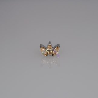 Marigold testékszer felsőrész három pezsgő színű marquise cirkónia kővel, titánium foglalatban – LilaCsiga