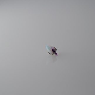 Ice White – Opál Bullet piercing fejrész fehér opál kővel, polírozott titánium foglalatban – LilaCsiga