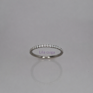 Eternity pavé foglalású cubic zirconia köves titán zsanéros piercing karika