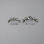 Clear Cubic Zirconia Cluster piercing fejrész öt ragyogó cirkónia kővel, polírozott titánium foglalatban – LilaCsiga