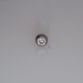 Titán piercing golyó átlátszó CZ kristállyal, belső menetes szárhoz (1.6 mm)